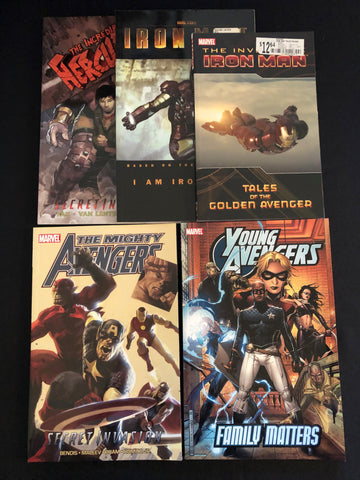 Avengers Graphic Novel Gift Pack Bundle